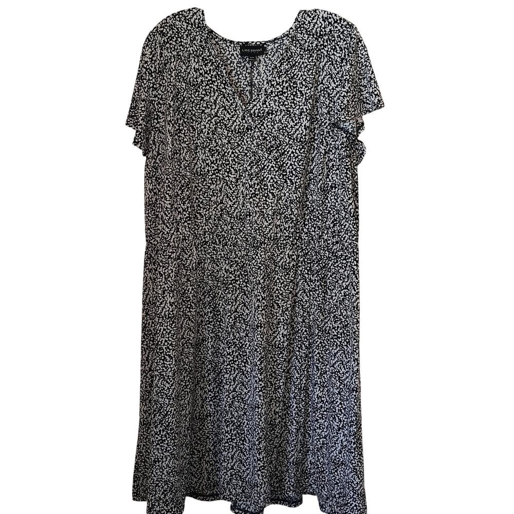 Lane Bryant Dress 18/20 Black White V-Neck Short Sleeves Elastic Waist